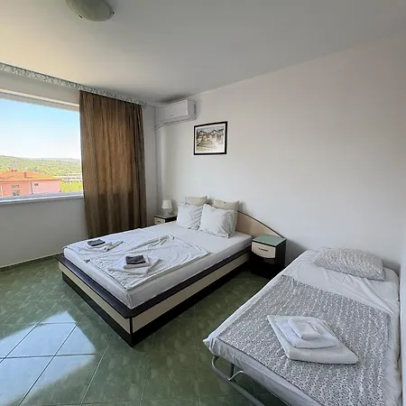 Sarievi Πανσιόν