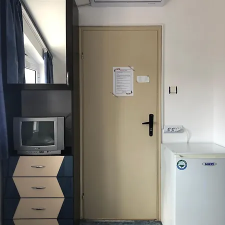 Sarievi Πανσιόν 2*