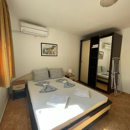 Guest house Sarievi 2*