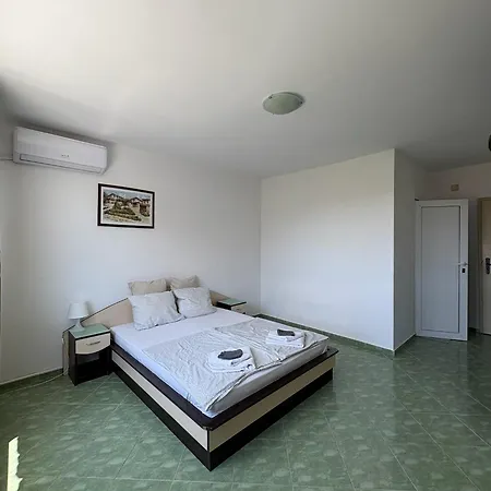 Sarievi Πανσιόν Tsarevo