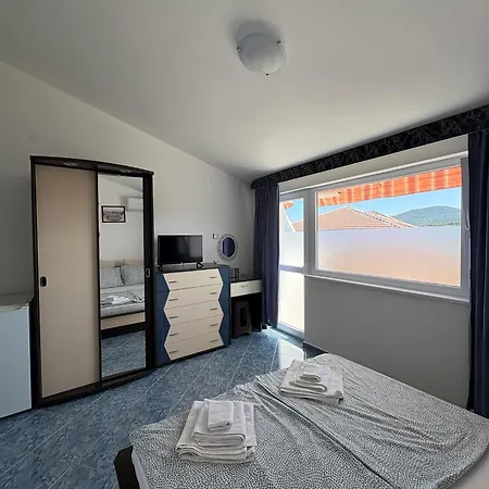 게스트하우스 Sarievi 2*